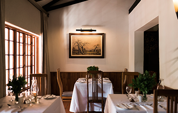 Our exclusive A la Carte Restaurant, is great for get-togethers, and offers excellent service and complimentary breakfast daily